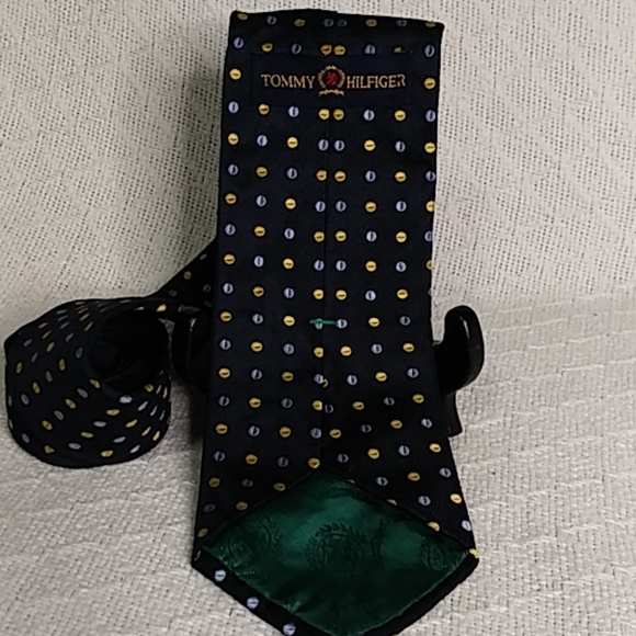 Tommy Hilfiger 100% Silk Navy Blue Gold Tie - Picture 3 of 5